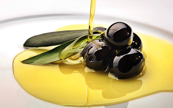 dầu olive mờ sẹo giữ ẩm da