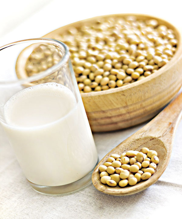 lợi ích làm đẹp của sữa đậu nành