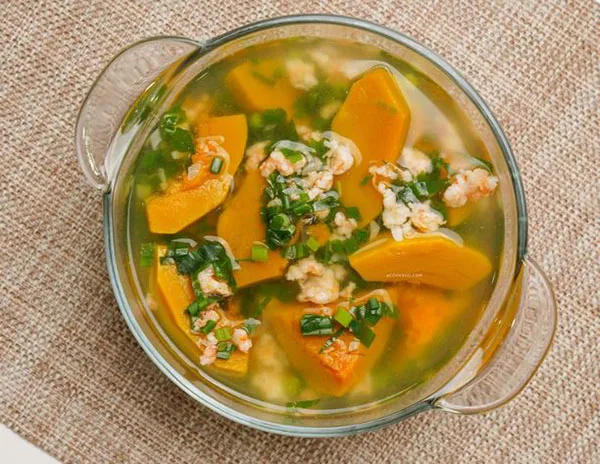 cách nầu canh bí đỏ nấu tôm